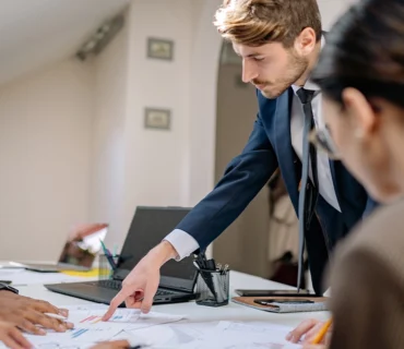 how to manage a talented design team